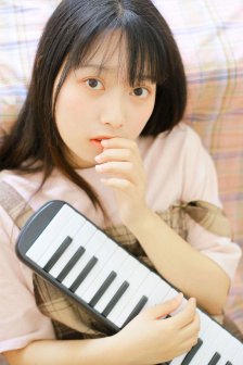 戴若希大战老董续写长腿章节